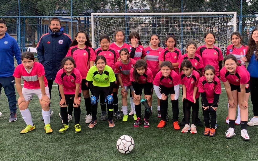 NUESTROS TALLERES: FÚTBOL MASCULINO Y FEMENINO, RAUQUÉN BÁSICA.