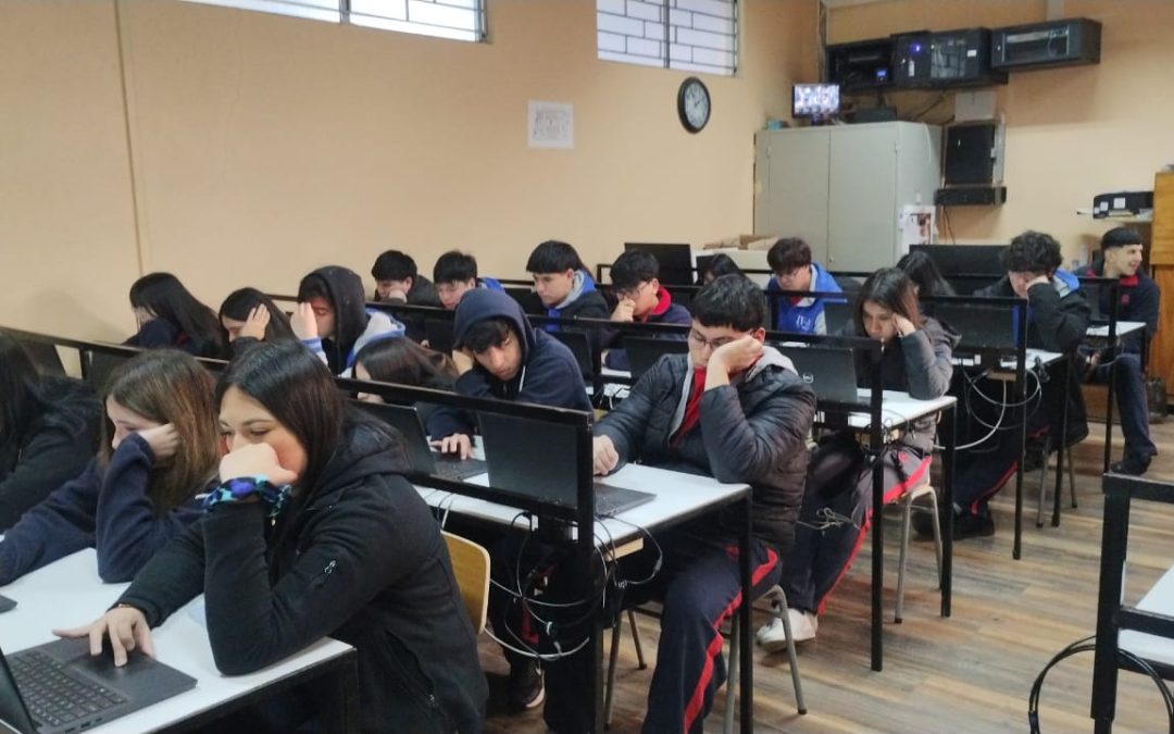 ESTUDIANTES DE CUARTO MEDIO REALIZARON EXAMEN VOCACIONAL