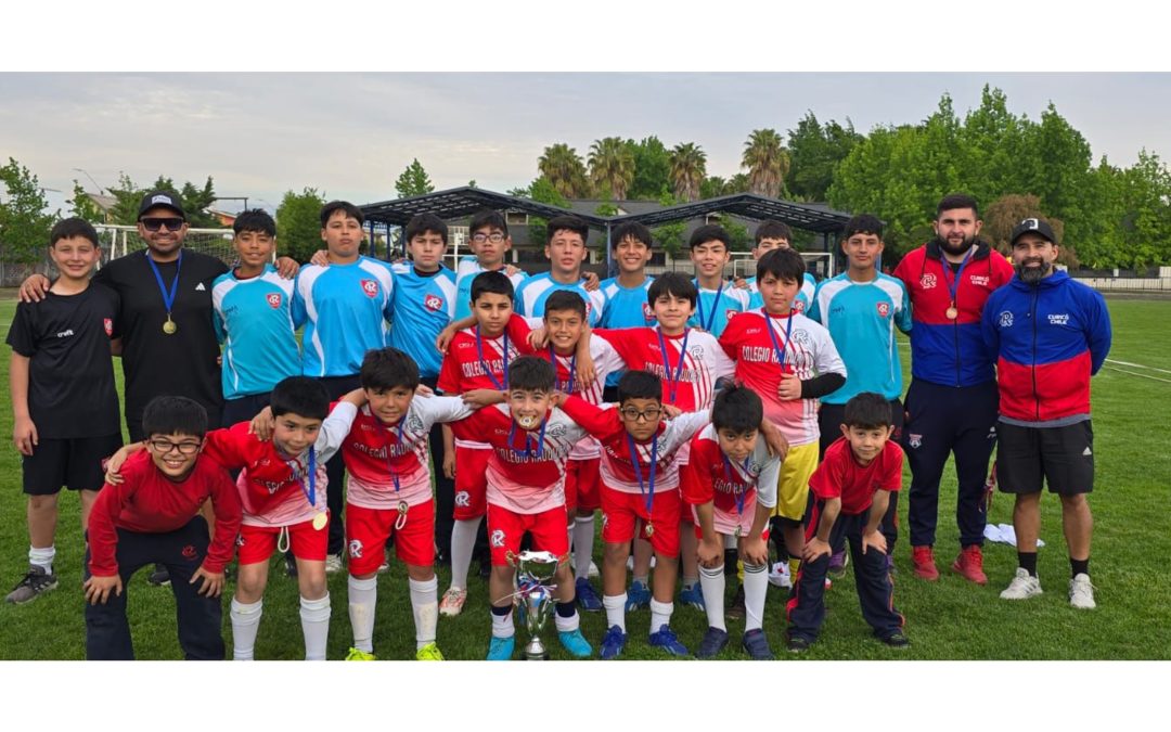 EXCELENTE PRESENTACIÓN DE NUESTROS ALUMNOS EN CAMPEONATO DE FÚTBOL