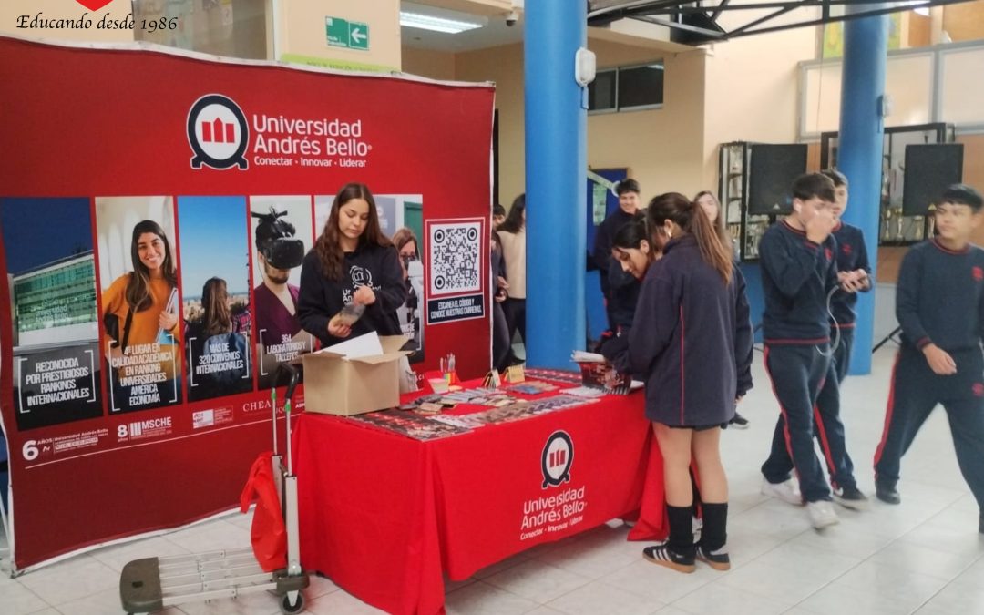 STAND UNIVERSIDAD ANDRÉS BELLO EN LOCAL ZAPALLAR