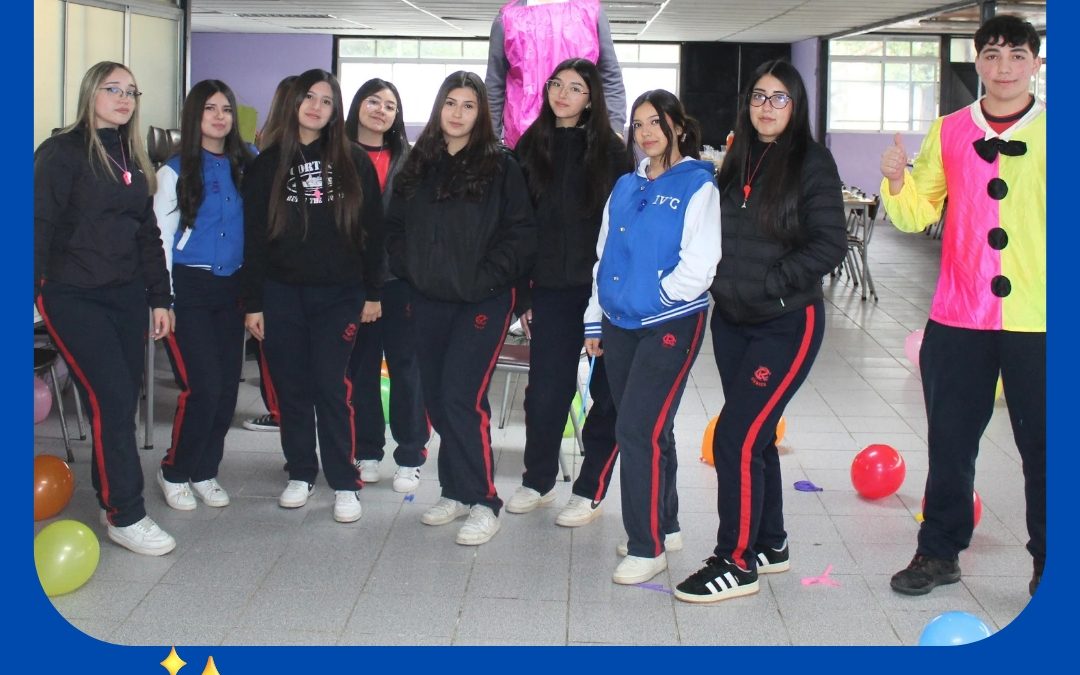 CUARTOS MEDIOS PREPARARON UNA SORPRESA PARA LOS ALUMNOS DE 8° BÁSICO